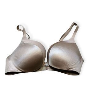 VICTORIA’S SECRET Women’s Nude Push-Up Bra Size 32B